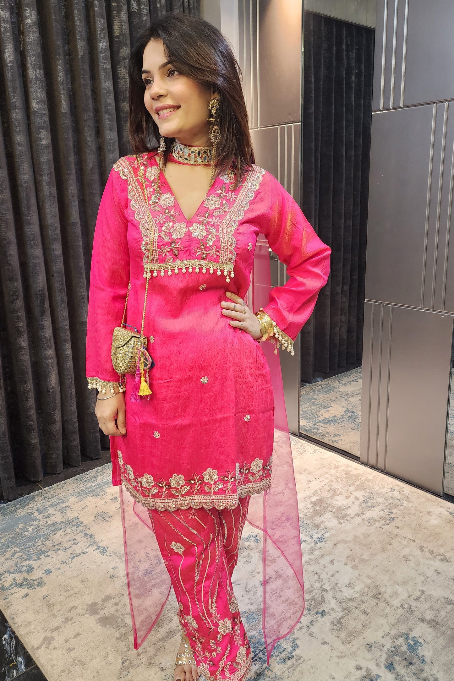 HENDWORK LOVER (KURTI 3 PIC) (15486)