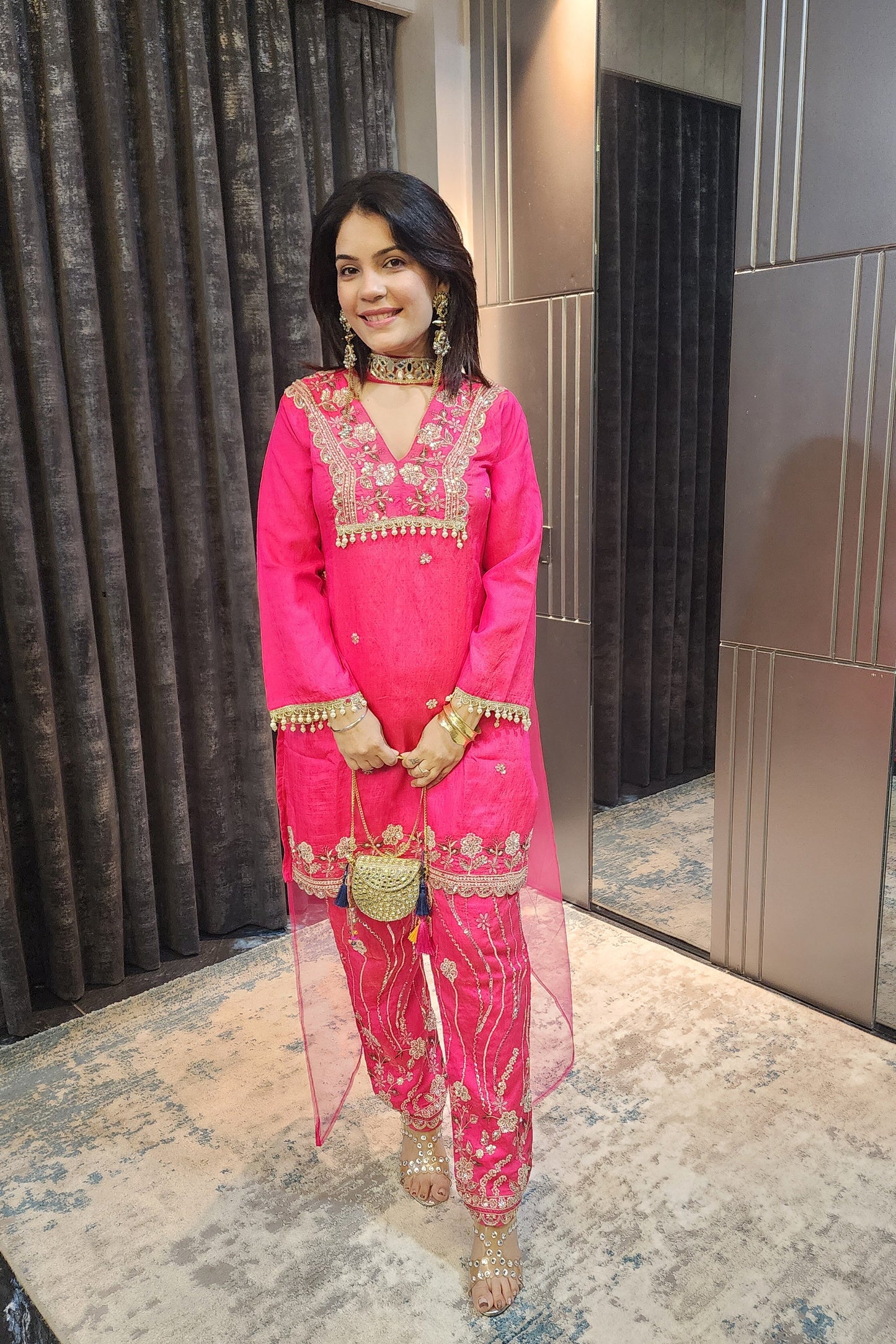 HENDWORK LOVER (KURTI 3 PIC) (15486)